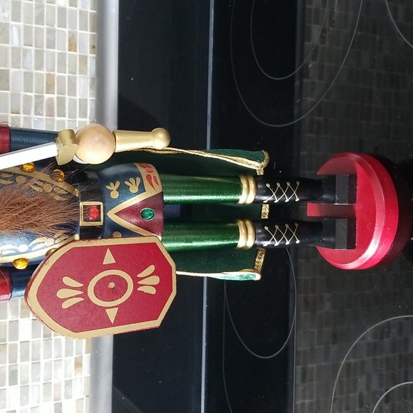 Wooden Nutcracker King 18" Tall - Picture 3 of 9